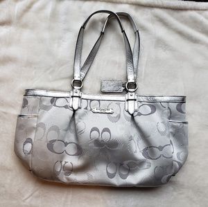 Coach shoulder bag